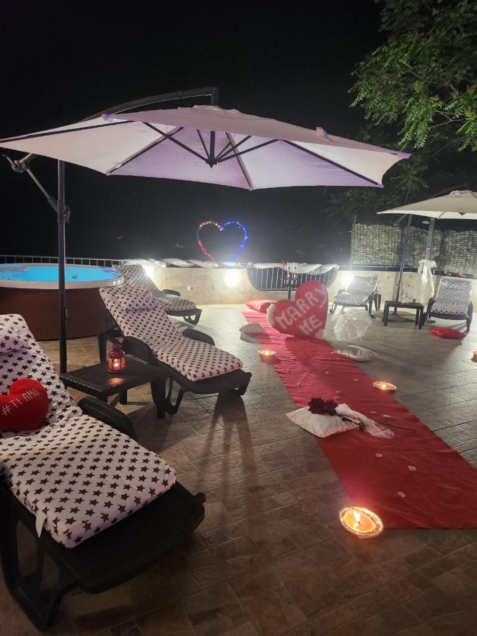 Andale Suitespa Villa Badessa Exteriör bild